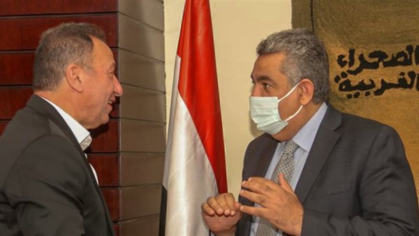 الخطيب ومجاهد 