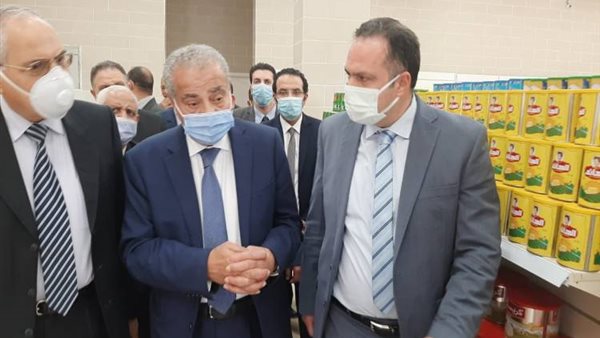 وزير التموين علي