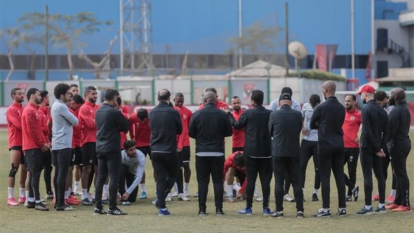 موسيماني مع اللاعبين