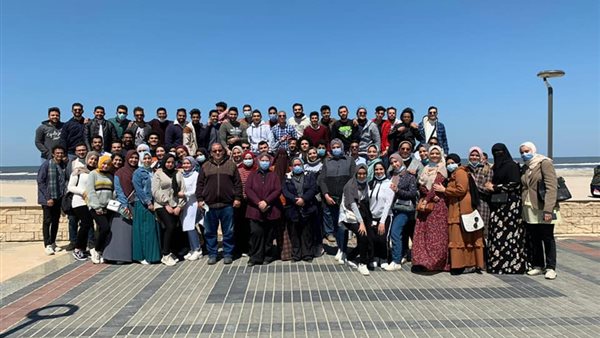 وفد طلاب الجامعة