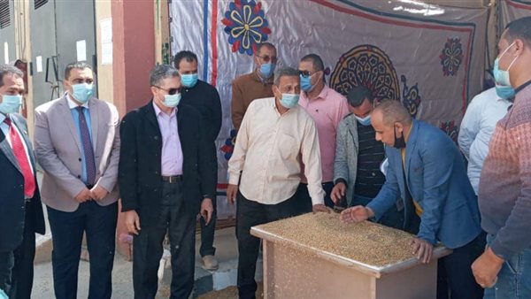 محافظ الفيوم خلال