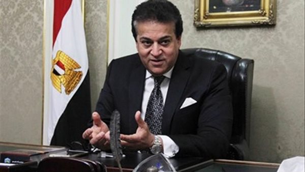  وزير التعليم العالي