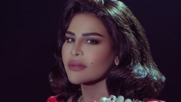 الفنانة أحلام 