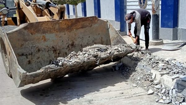 جانب من أعمال رفع