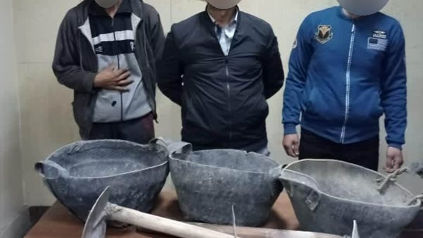 المتهمين والمضبوطات