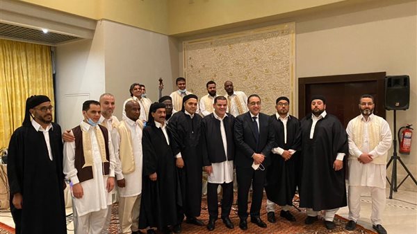 رئيس الوزراء على