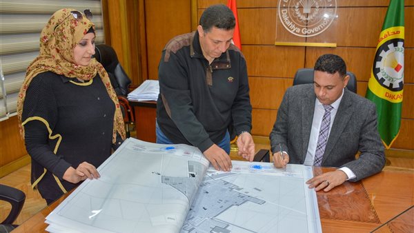 الدكتور أيمن مختار