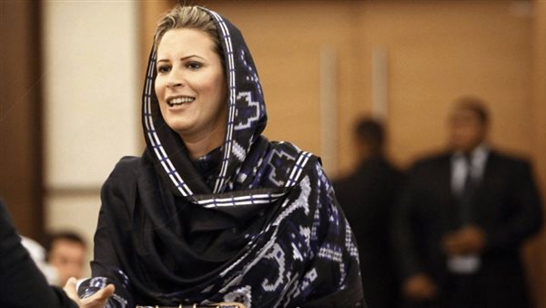 عائشة القذافى