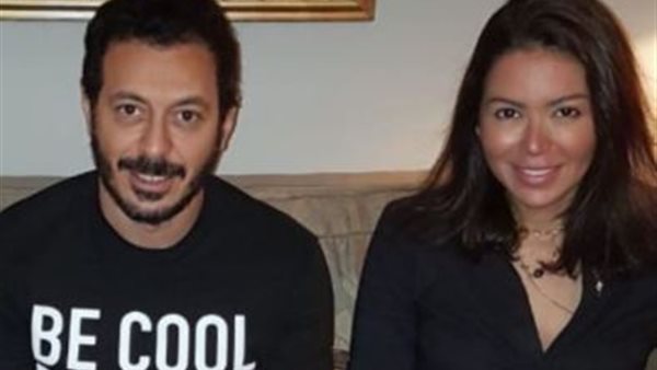 لقاء الخميسي ومصطفى