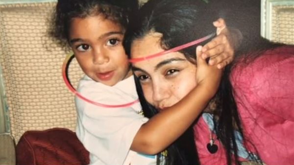 شريهان ونجلتها 