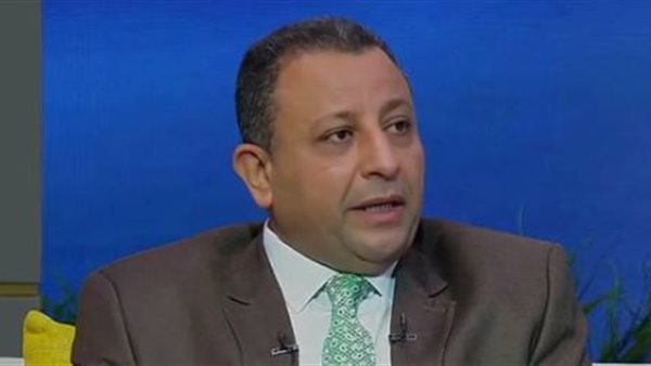 عميد كلية السياحة