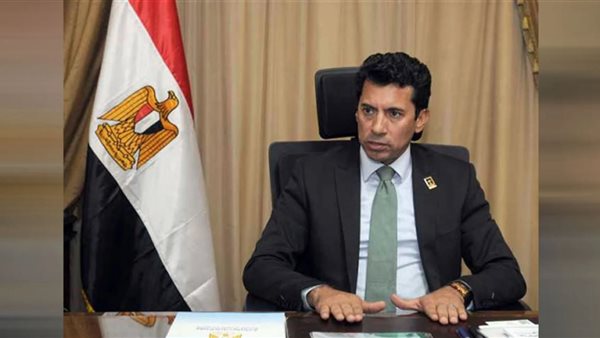 اشرف صبحي وزير الشباب