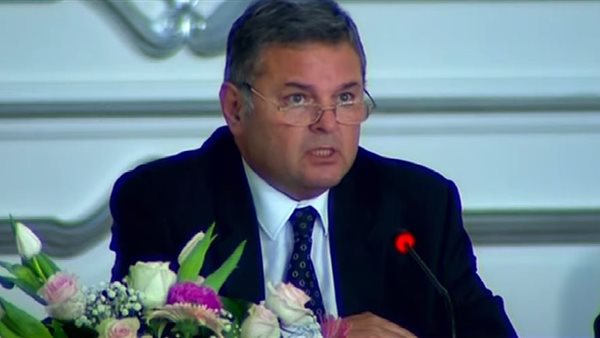 وزير قطاع الاعمال