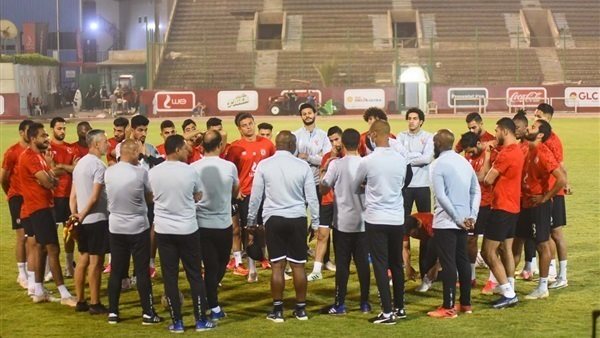 موسيمانى مع لاعبى