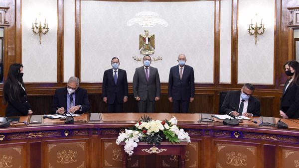 جانب من مراسم التوقيع