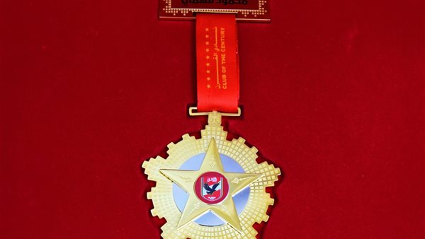 الأهلى يكرم المستشار