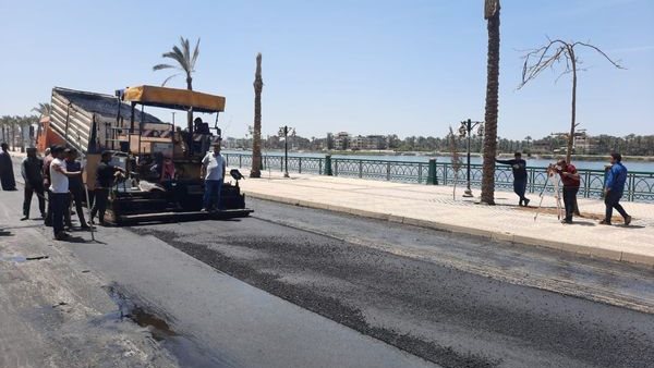 جانب من أعمال رصف