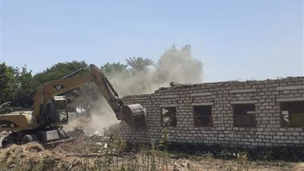 جانب من اعمال الازالة