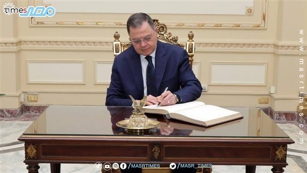 اللواء محمود توفيق-