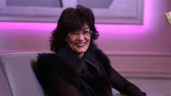 الفنانة سماح انور