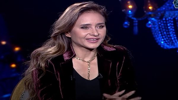الفنانة نيلى كريم