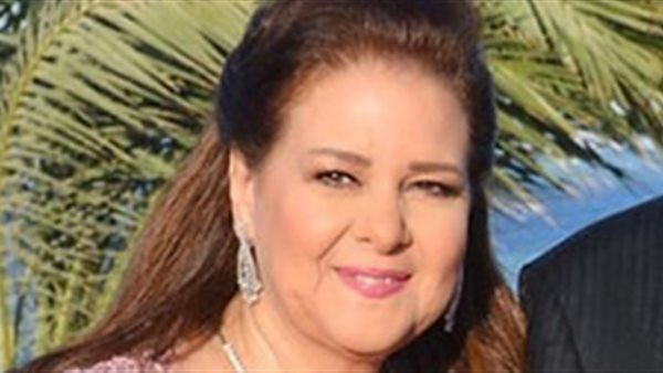 دلال عبد العزيز 