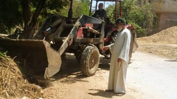 جانب من اعمال رفع