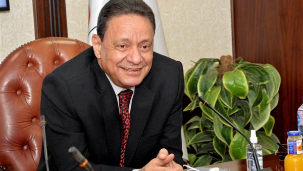 الكاتب الصحفى كرم