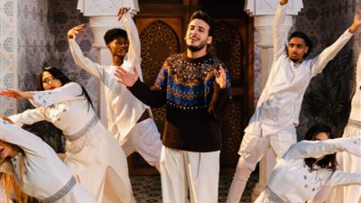  المطرب الحسن عادل    