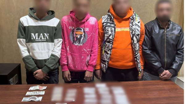 القبض على 4 أشخاص بحوزتهم كروت دعائية لصالح مرشح برلماني بالهرم 