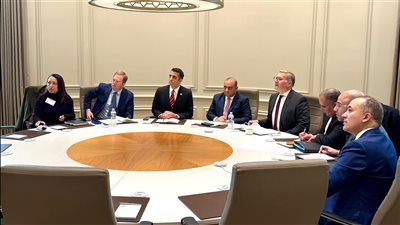 وزير البترول مع شيفرون الأمريكية 