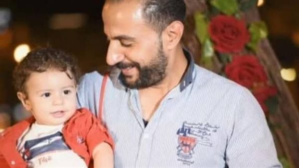 والد الطفل محمد    