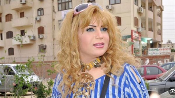 الفنانة نورا السباعي    