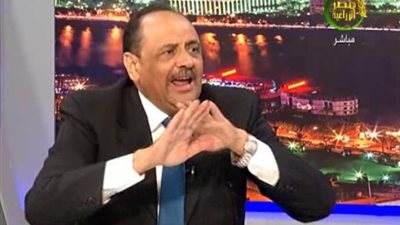  العمدة عبد اللطيف طولان    