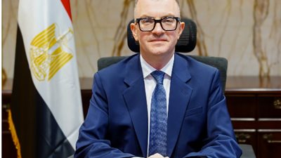 الدكتور أحمد رستم