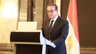 الدكتور خالد عبدالغفار. 