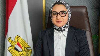  السيدة حنان مجدي محافظ الوادي الجديد