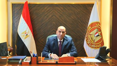 حسن رداد وزير العمل    