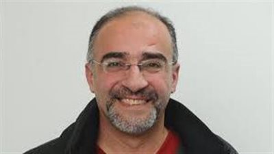 الإعلامي نبيل الشوباشي، نجل الكاتبة الصحفية فريدة الشوباشي    