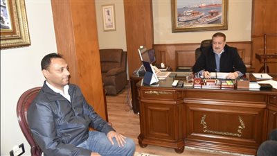 محافظ بورسعيد