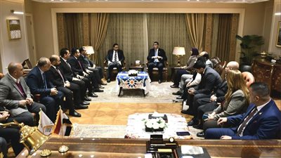 جوهر نبيل مع لجنة الشباب والرياضة بالنواب