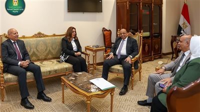 وزيرة التنمية المحلية والبيئة     