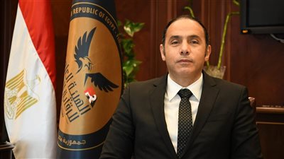 الدكتور إسلام عزام    