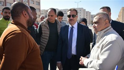 جانب من جولة المحافظ