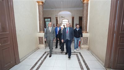 جانب من جولة المحافظ