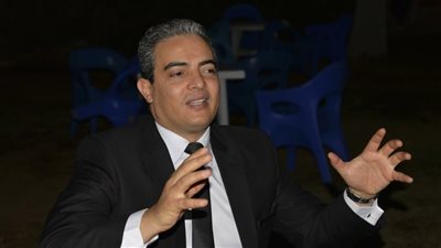  الدكتور طارق سعده