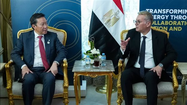 وزير البترول يبحث مع بي بي البريطانية خطط التوسع وزيادة الاستثمارات في مصر 