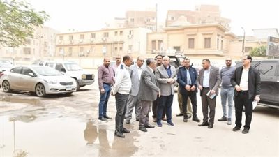 محافظ الفيوم يتابع ميدانياً جهود كسح مياه الأمطار بالعاصمة 