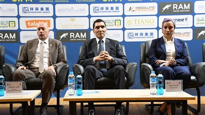 جوهر نبيل وزير الشباب والرياضة