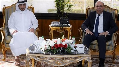 وزير الطيران مع شركات فهد آل ثان القطرية     